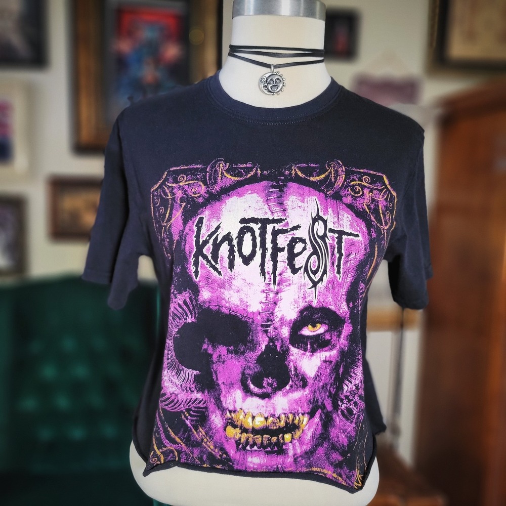 SLIPKNOT TShirt Black Graphic‎ Cropped Knotfest Tour Iowa Crewneck - Medium